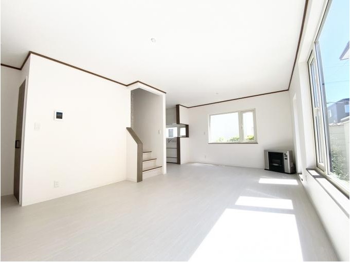 /uploadimg/realestate_tmb_68a8568307b5c.jpg