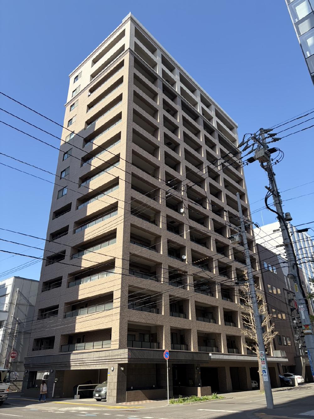 realestate_tmb_69f4624e5d693.JPG
