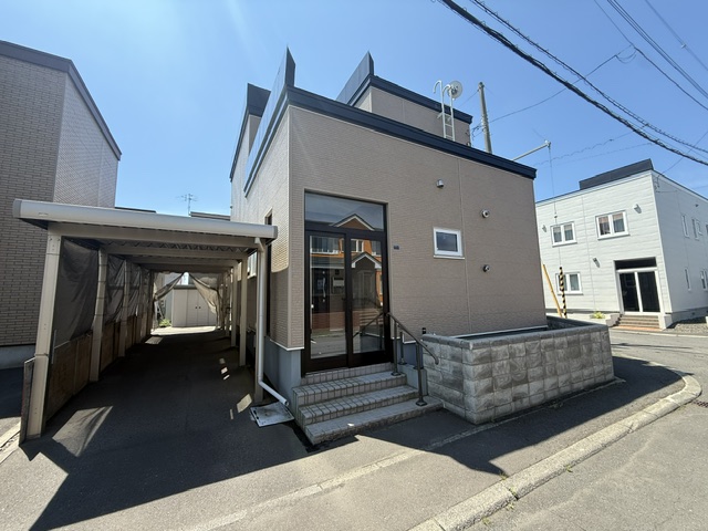 realestate_tmb_6a61b6b3496cc.jpeg